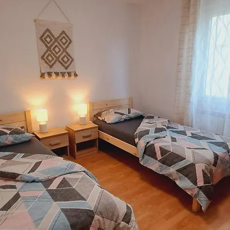Hisa Biba House Σπίτι διακοπών *